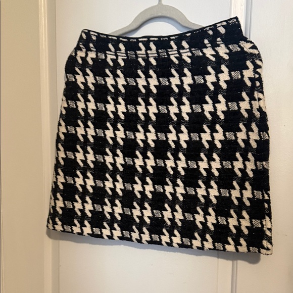 Sandro - Picture 3 of 4